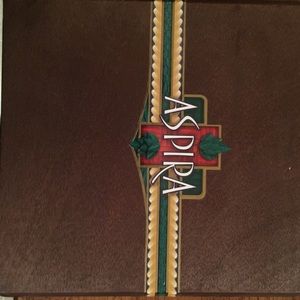 Beautiful wooden cigar box !